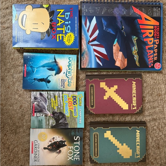 Kids books - Picture 1 of 1